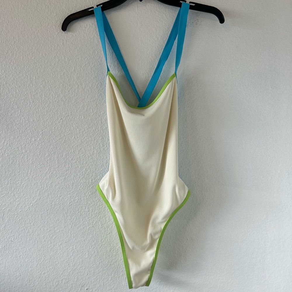 L*Space Baewatch One Piece Swimsuit Size L - Picture 3 of 6